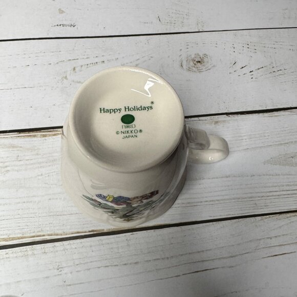 Nikko Happy Holidays Coffee Tea Cups & Saucers Lot of 4 Christmas Tree Japan - Picture 9 of 9